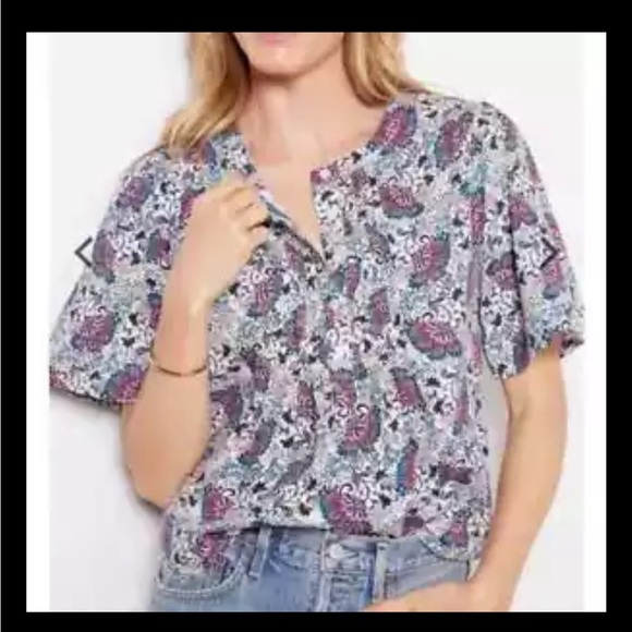 Evereve Lori Floral Pintuck Popover Blouse Medium - Picture 2 of 9